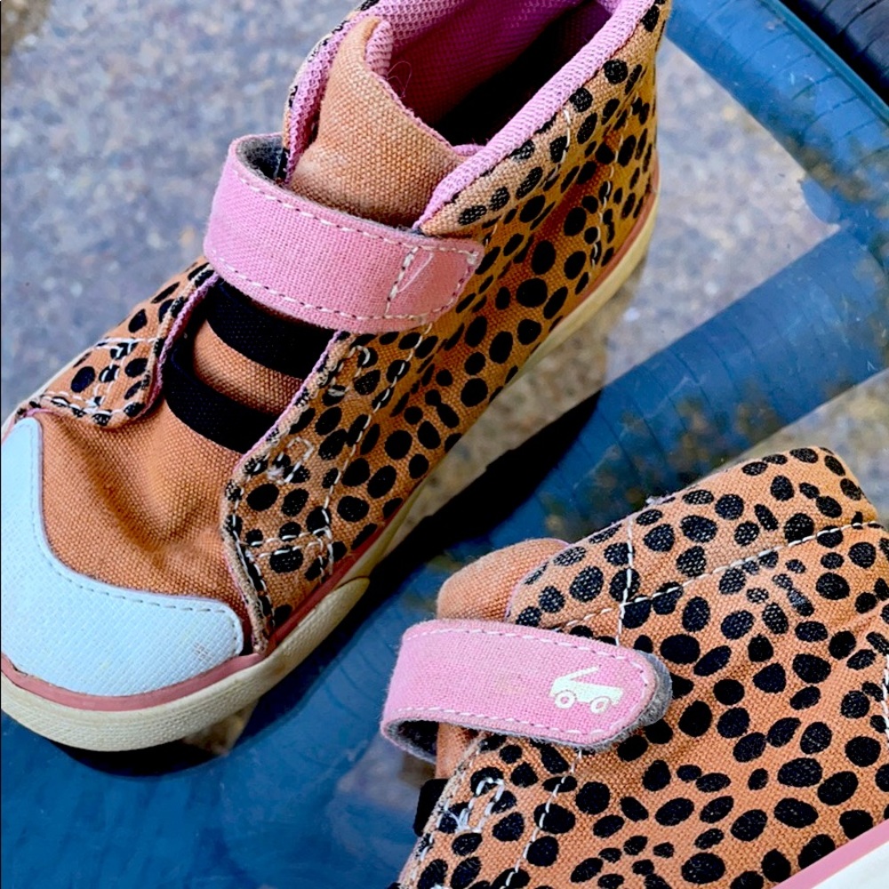 Toddler girl size 9 leopard high top sneakers